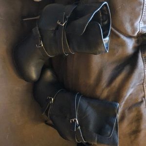 Just Fab ankle booties